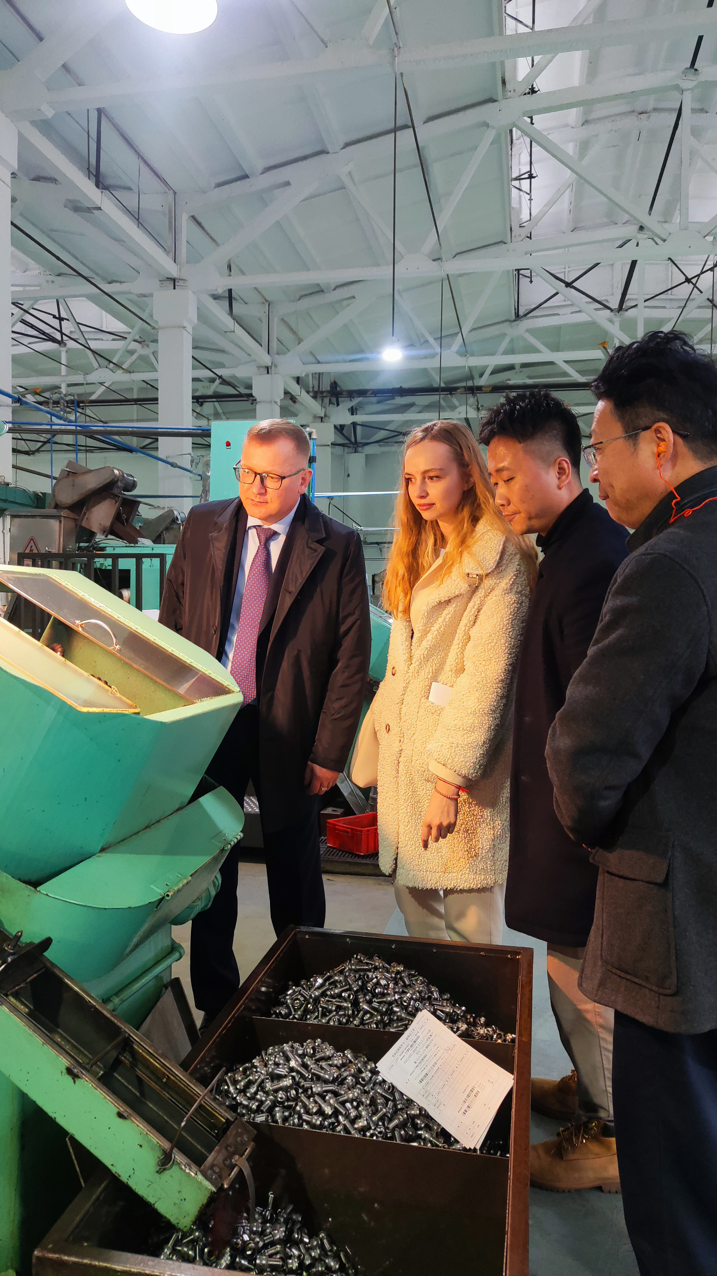 最新の企業ブログについて TAKUMI 工場ツアー ロシア客と