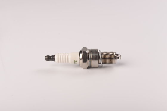 購入 BPR6E BPR6ES11 W20TT W20EPR-U RN9YC 0242235663のための代替的な自動スイカプラグ オンライン製造