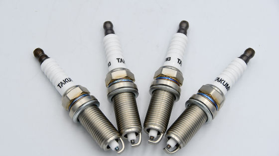 購入 BP6ES SXU22HDR8 SXU22HR9 PLKR6A PLKR7AのためのTAKUMI LD7RTIP車の点火プラグ オンライン製造