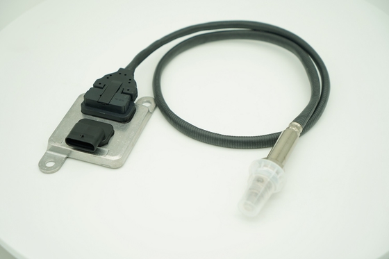 A0009053603 5WK96683D 8はベンツGLA200 GLA260 A-180 A-260 B-180のための窒素化合物センサーの後部をワイヤーで縛る