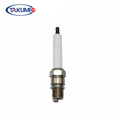 TAKUMI R5B12-77 スパークプラグ チャンピオン RB77WPCC / Bo-sch 7301 / Denso GI3-1A スパークプラグ G3500に適用