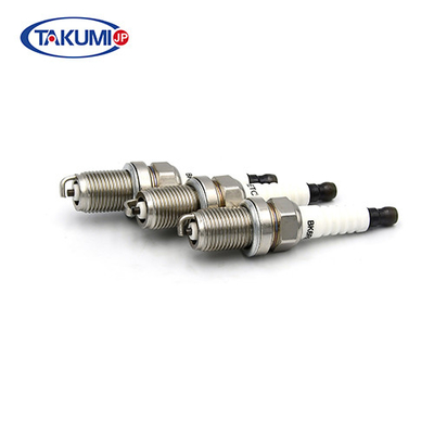VW/FORD/HONDAのための車のエンジンの点火プラグK6RTC BKR6E/Z15/FR7DP/FR7DC/K20PR-U